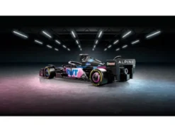 77248 BWT Alpine F1® Team A524 Rennauto