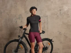 Damen Fahrrad-Funktionstrikot mit Rückentaschen