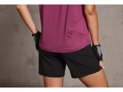 Damen Funktionsshirt, mit praktischer Reißverschlusstasche
