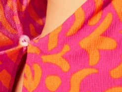 Damen Wickelkleid mit modischer Crinklestruktur