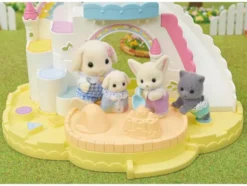 Erlebniskindergarten Sandkasten und Pool, mit Figur