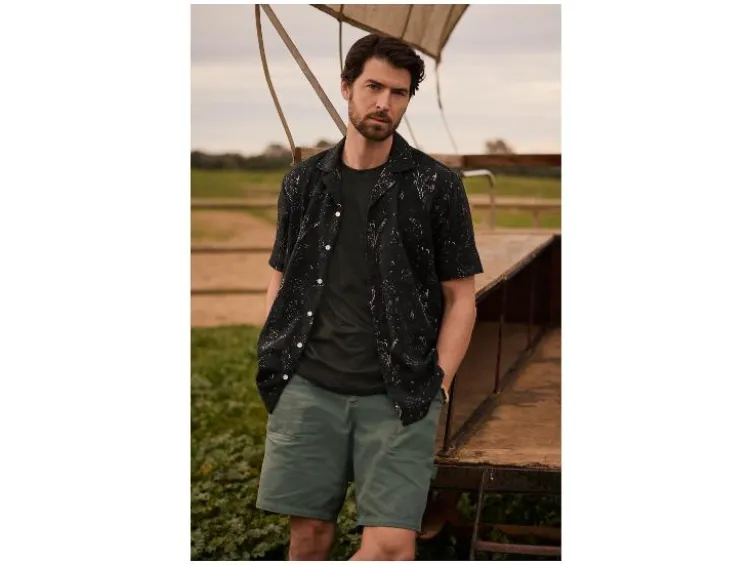 Herren Resortshirt, mit durchgehender Knopfleiste