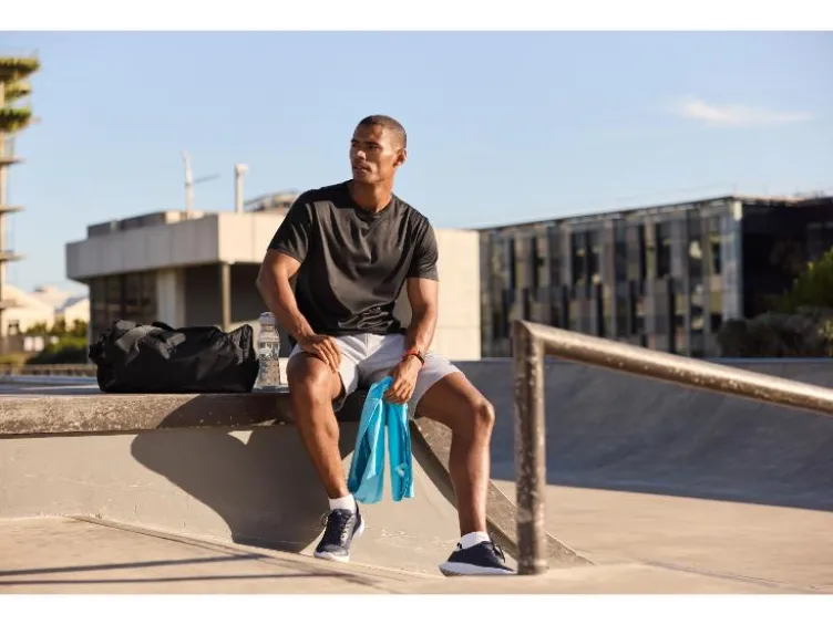 Herren Sportschuhe, mit atmungsaktivem Mesh