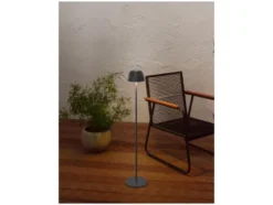 LED-Akku-Stehleuchte, USB und Touch-Dimmer