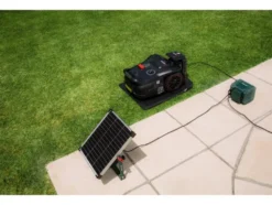 Mähroboter-Komplettset: Solar-Ladestation, PPAMR 1250 A1 mit Kamera & Garage
