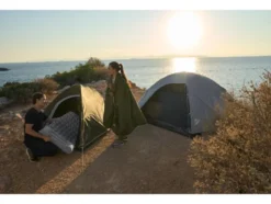 Selbstaufblasende Campingmatte / Luftzellen-Campingmatte mit Kopfkissen