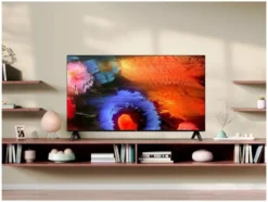 SF560 QLED Fernseher Fire TV Full HD Smart TV HDR Fernseher Alexa Triple-Tuner, 43 Zoll