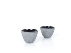 Teeservice aus Gusseisen