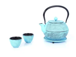Teeservice aus Gusseisen